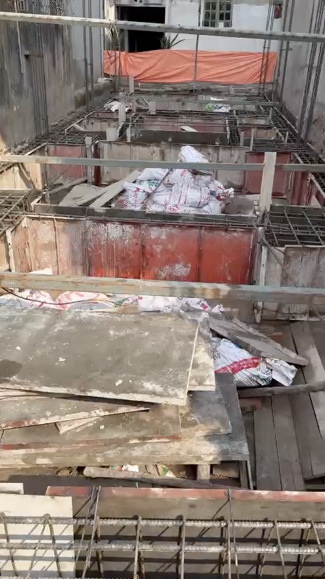 Trước giờ G, toàn bộ cốt thép và ván khuôn được kiểm tra kỹ lưỡng: đúng bản vẽ, chắc chắn - Bê tông thương phẩm, bê tông tươi Hà Nội, bê tông chèm An Khánh
