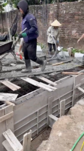 Chiều 19/09 đổ móng nhà dân cho công trình ở Cầu Cốc